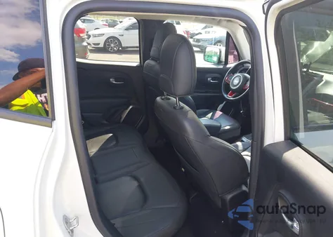 2018 Jeep Renegade Limited 4X4 из США, поврежденный, VIN ZACCJBDB0JPH78358